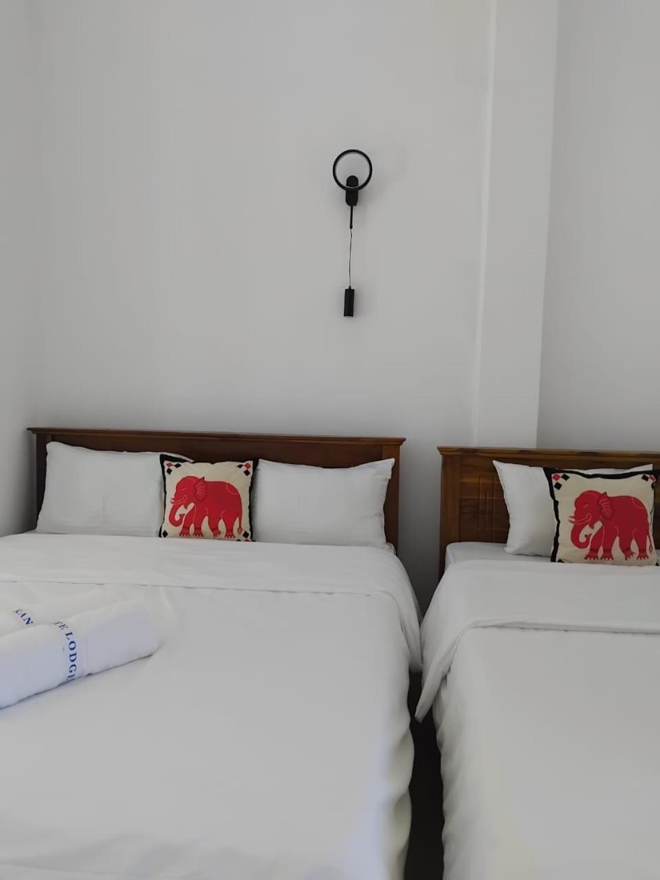 White Lodge Канди Экстерьер фото